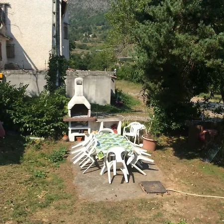Clôt De Félines Chambre Spacieuse *